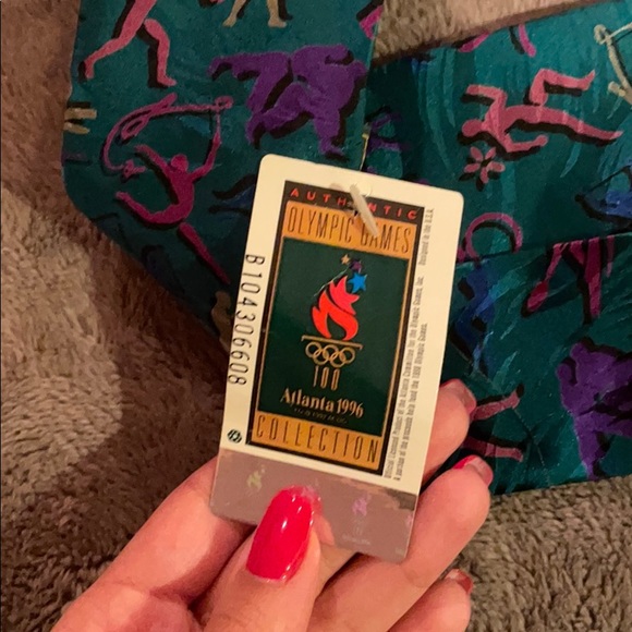 Collectibles 1996 Olympics Silk Scarf Bundle - Picture 3 of 4